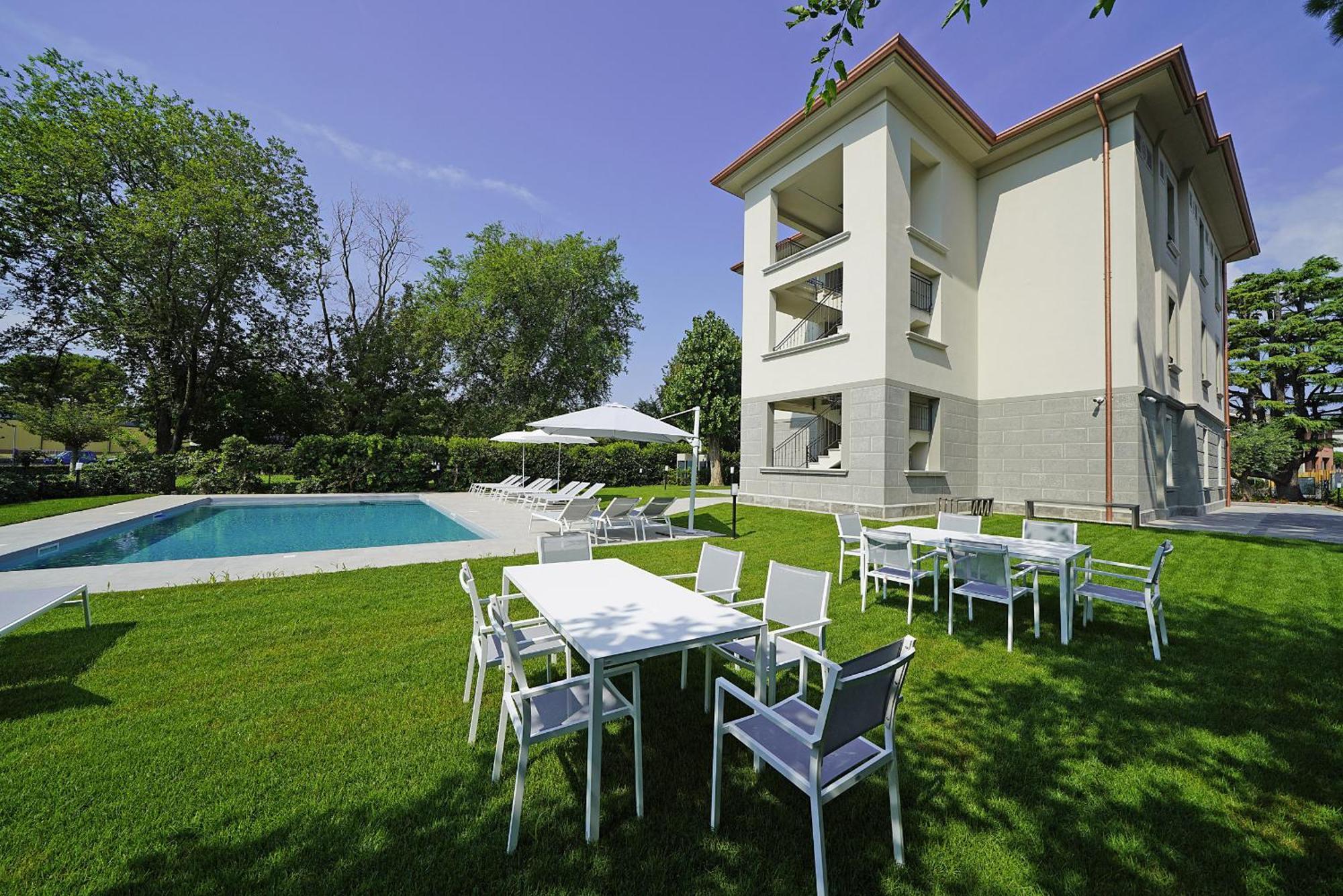 Villa Caterina Apartments By Wonderful Italy Desenzano del Garda Ngoại thất bức ảnh