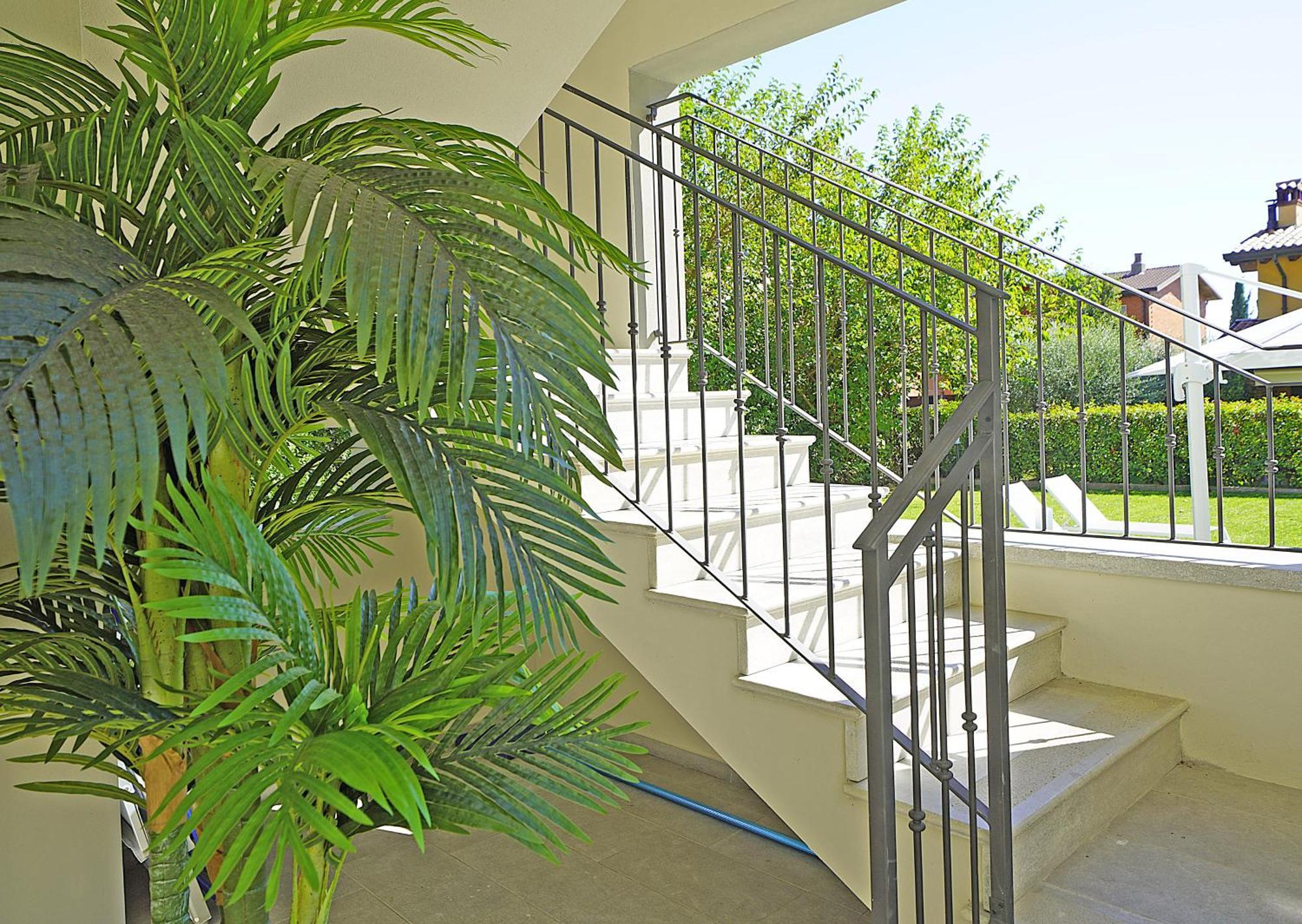 Villa Caterina Apartments By Wonderful Italy Desenzano del Garda Ngoại thất bức ảnh