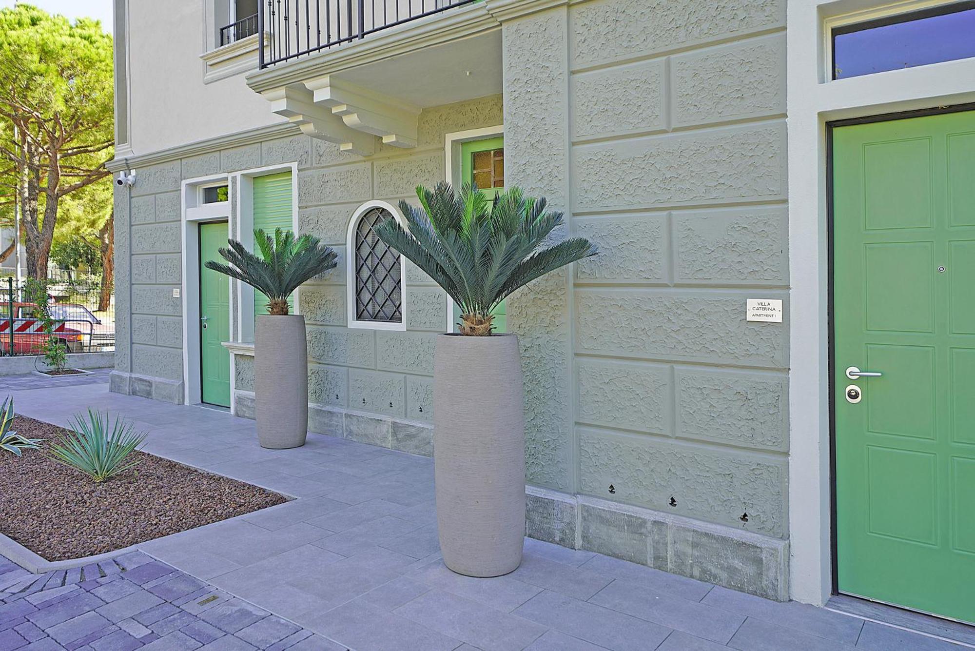 Villa Caterina Apartments By Wonderful Italy Desenzano del Garda Ngoại thất bức ảnh