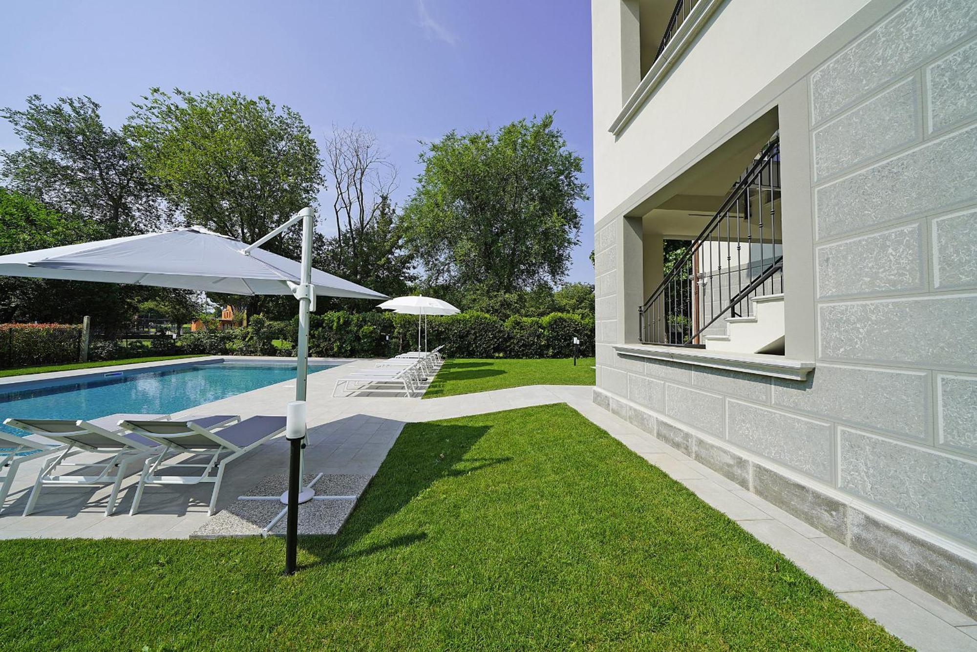 Villa Caterina Apartments By Wonderful Italy Desenzano del Garda Ngoại thất bức ảnh