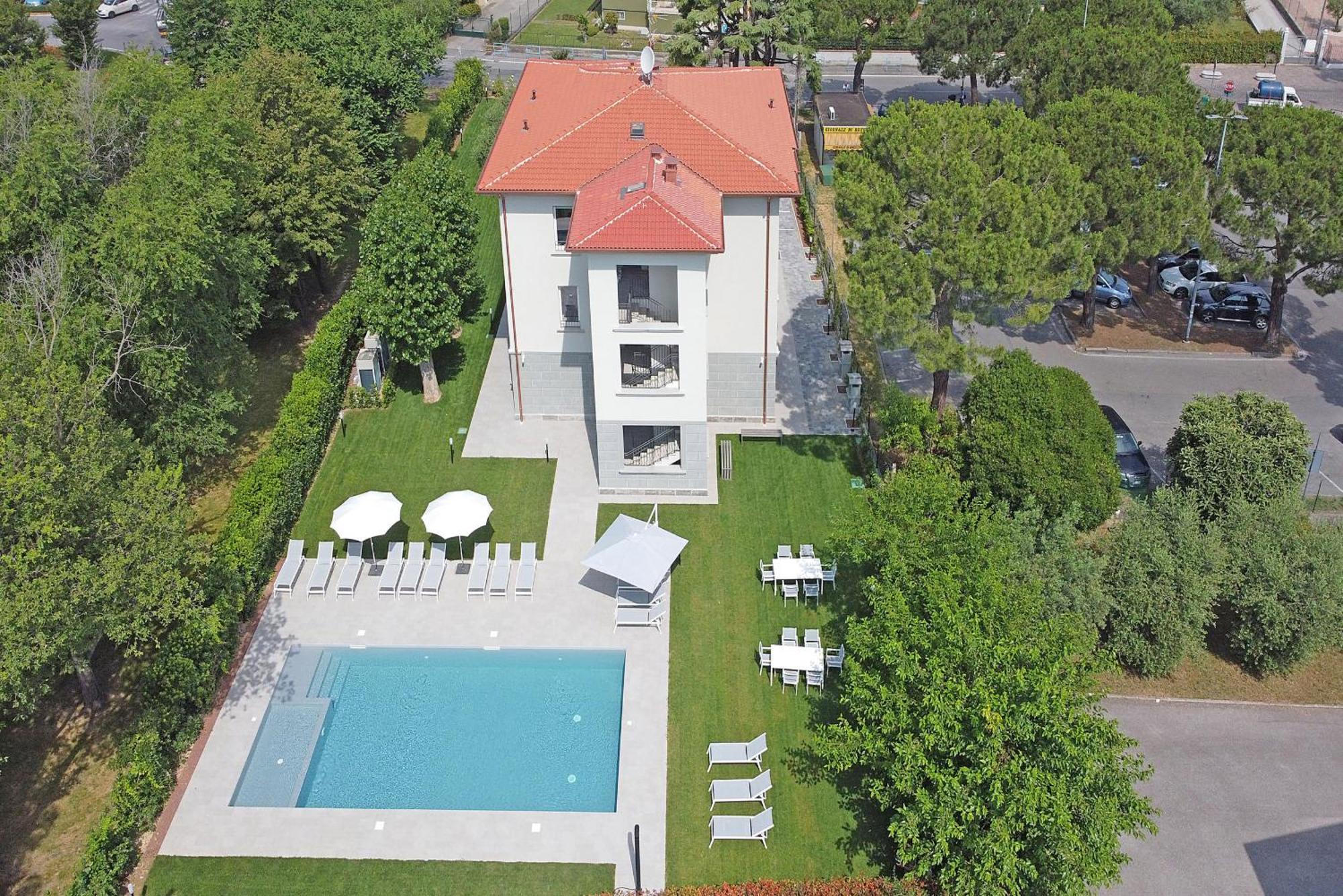 Villa Caterina Apartments By Wonderful Italy Desenzano del Garda Ngoại thất bức ảnh