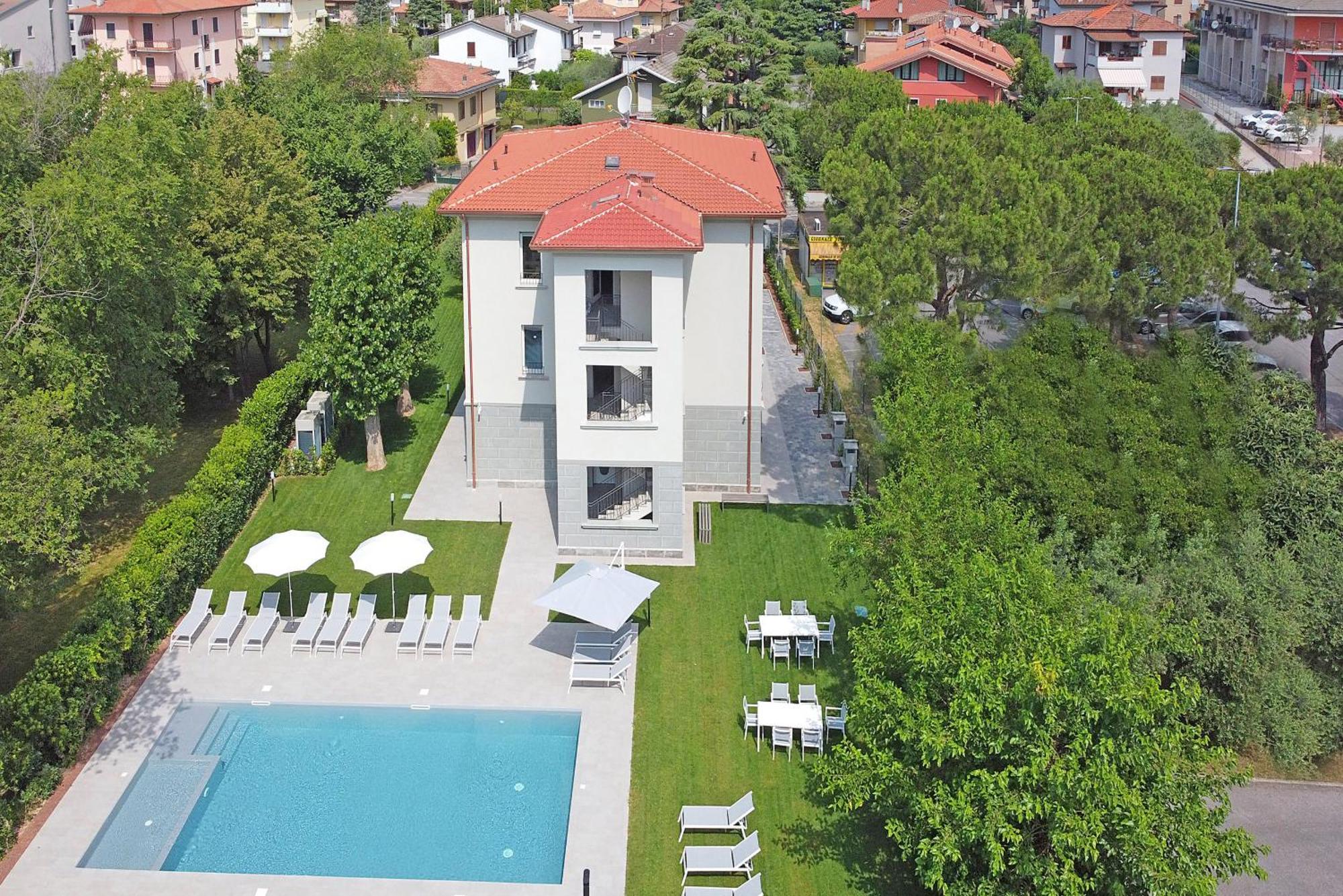 Villa Caterina Apartments By Wonderful Italy Desenzano del Garda Ngoại thất bức ảnh