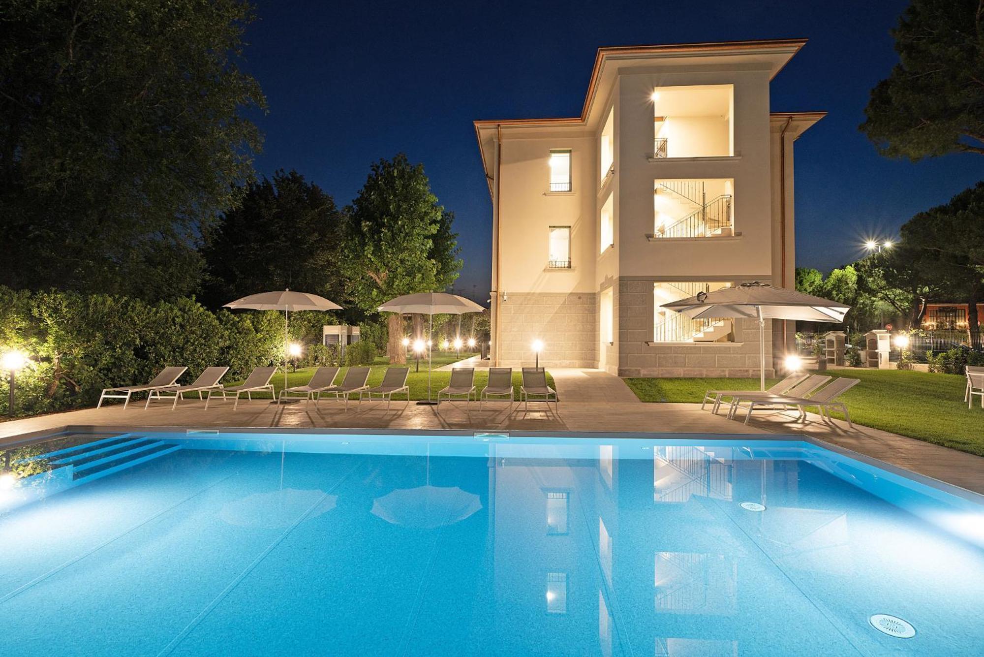 Villa Caterina Apartments By Wonderful Italy Desenzano del Garda Ngoại thất bức ảnh